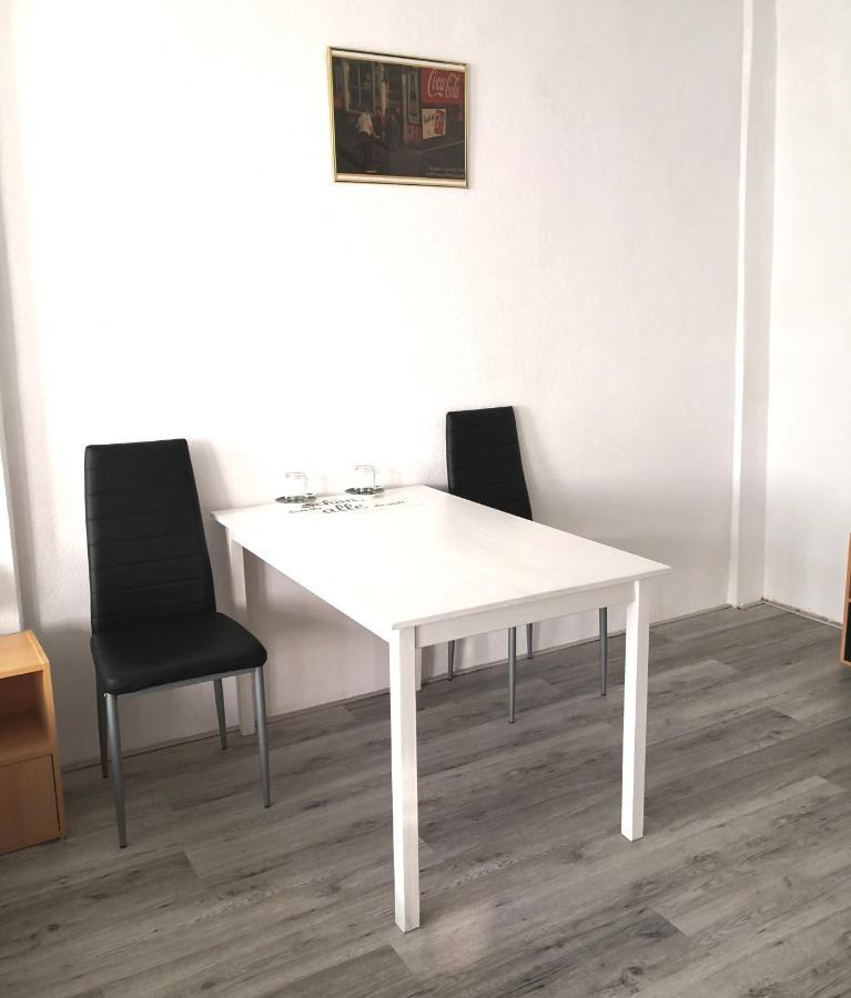 Zimmervermietung Schoene Gasse 6 * Freiberg